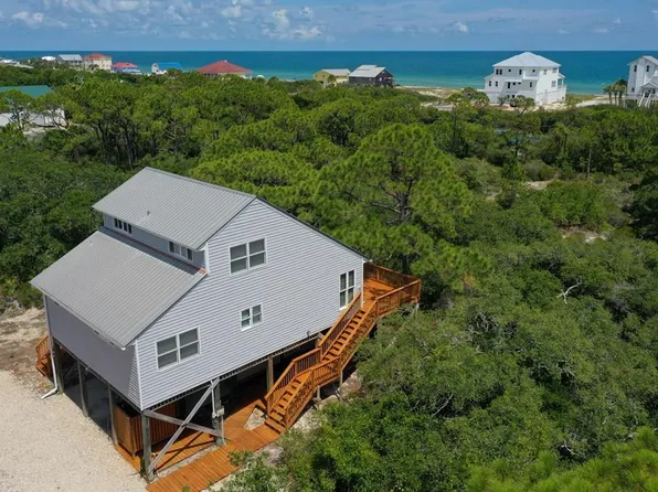 1216 Sea Dune Dr, Eastpoint, FL 32328