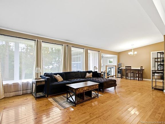 2nd image of 121 Phillips Dr