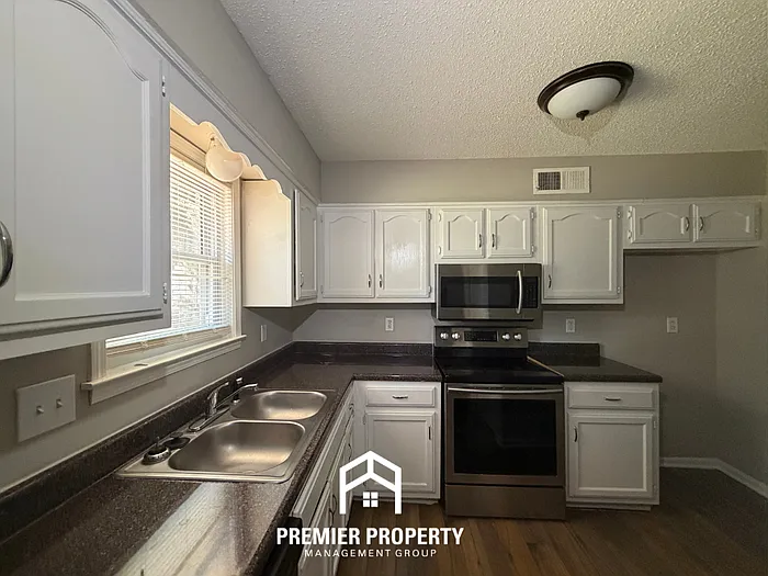 7892 Terry Franklin Dr — Photo 5
