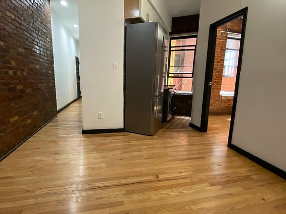 2nd image of 346 E 13th St APT 6