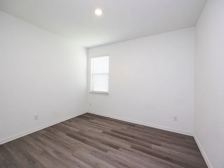 508 Chip St — Photo 18