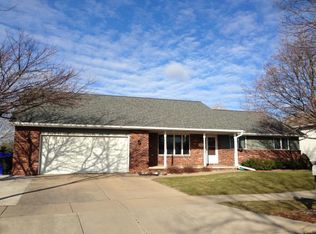 3117 Blueberry Ln, Appleton, WI 54915