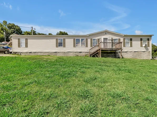 381 Rawls Creek Rd, Gordonsville, TN 38563