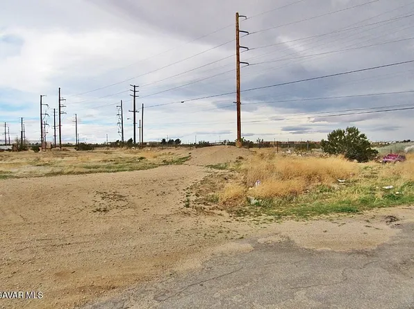 42717208009 Milton Dr, Mojave, CA 93501