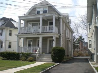 12 Summit Ave APT 3, Summit, NJ 07901