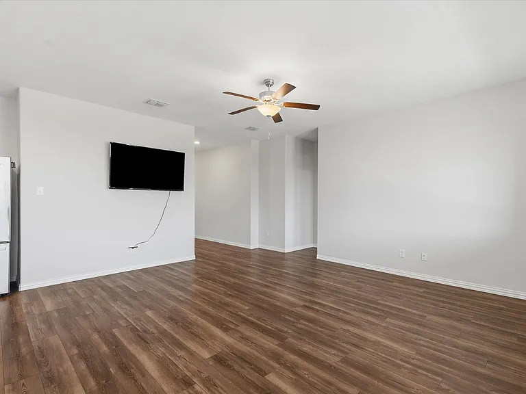 2137 Whispering Sage Blvd — Photo 4