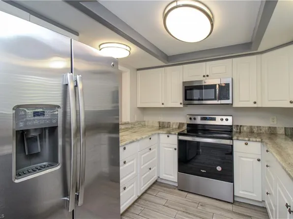 5635 Rattlesnake Hammock RD #102D, NAPLES, FL 34113