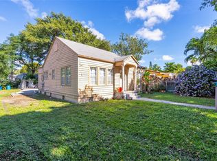 2271 SW 11th St, Miami, FL 33135