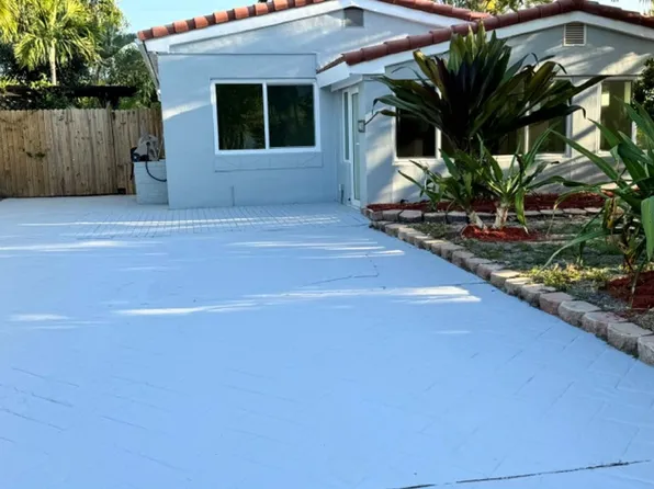(undisclosed Address), North Miami Beach, FL 33179
