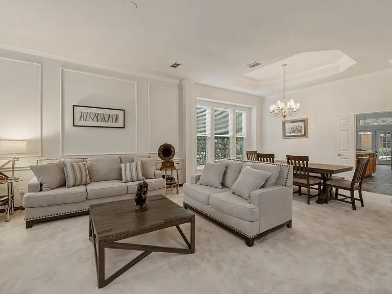 7612 Oak Knoll Dr — Photo 10