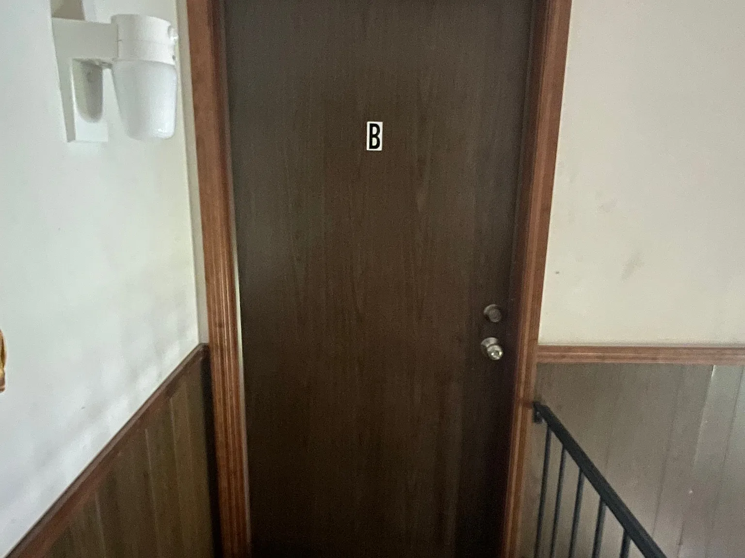 2 bed, 812 sqft, $900 — Photo 2