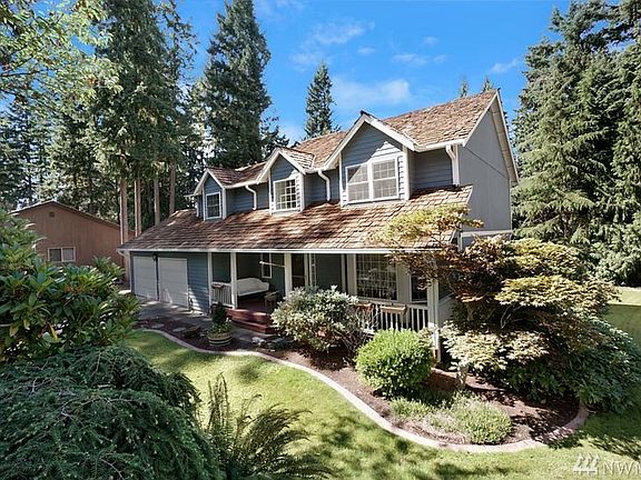 2nd image of 2401 33rd Ave SE