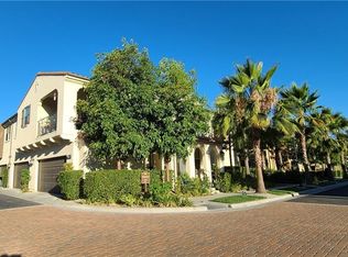 962 N Chaparral Ln UNIT E, Azusa, CA 91702