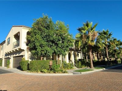 962 N Chaparral Ln Unit E, Azusa, CA, 91702