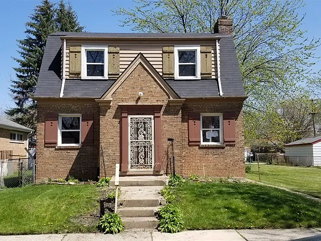 14321 S Lowe Ave photo 1