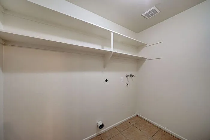 5736 N 68th Dr — Photo 15