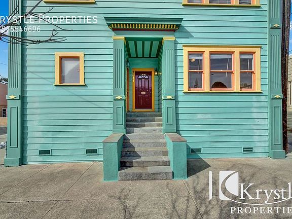 2nd image of 1011 Marin St