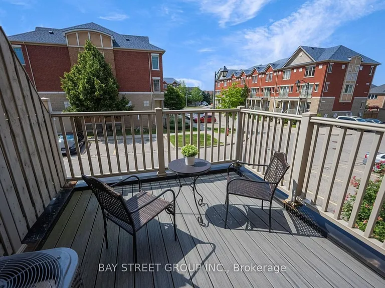 3975 Eglinton Ave W #13 — Photo 14