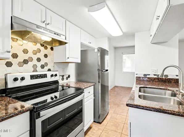 12123 W BELL Road #211, Surprise, AZ 85378
