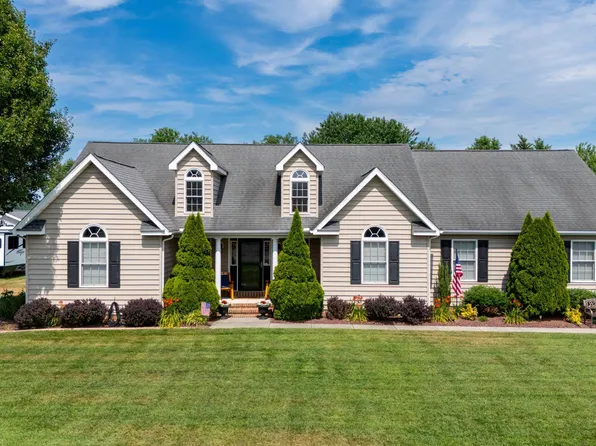 135 E Lucky Estates Dr, Harrington, DE 19952