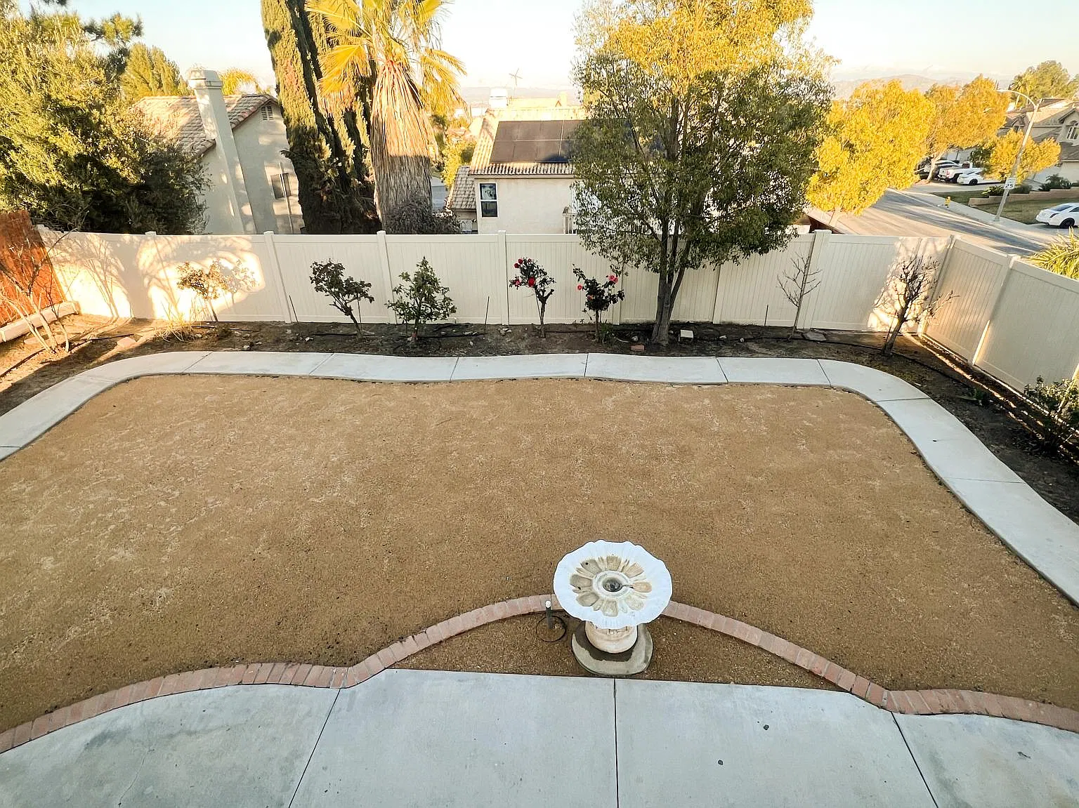 4 bed, 2350 sqft, $3,695 — Photo 4
