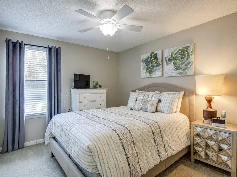 Sheffield Heights Apartment Homes — Photo 4