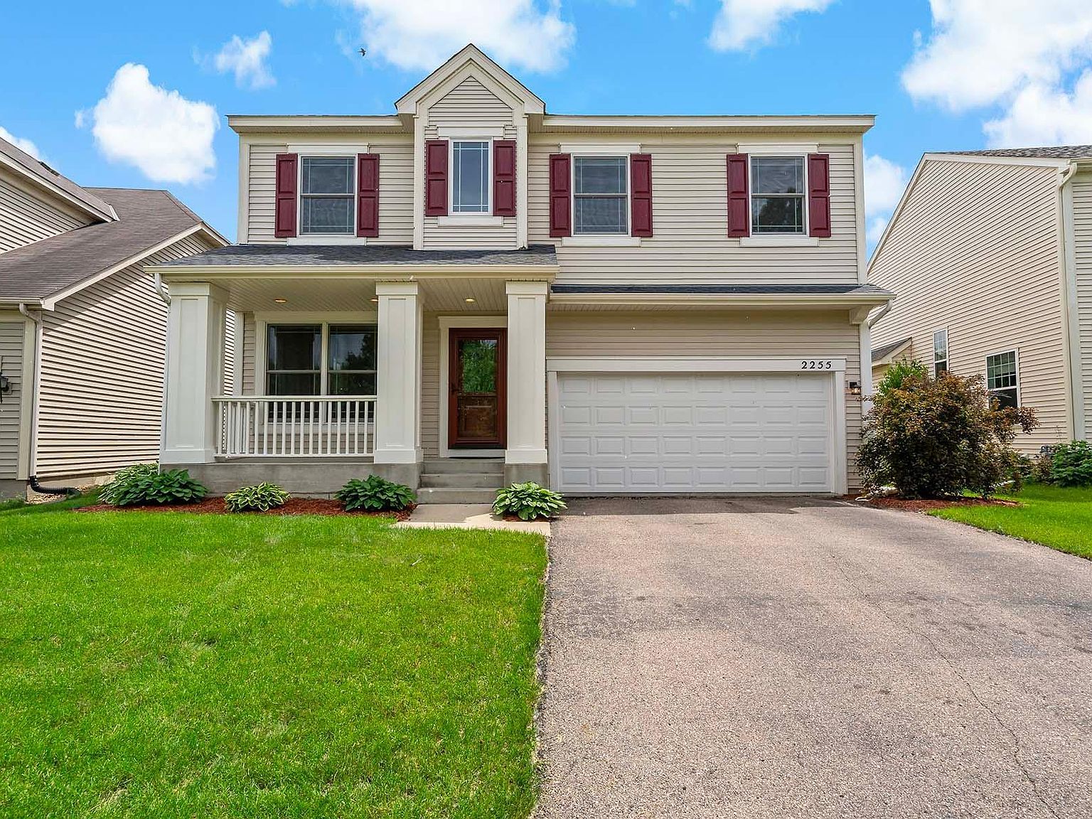 2255 Clover Field Dr, Chaska, MN 55318 | Zillow