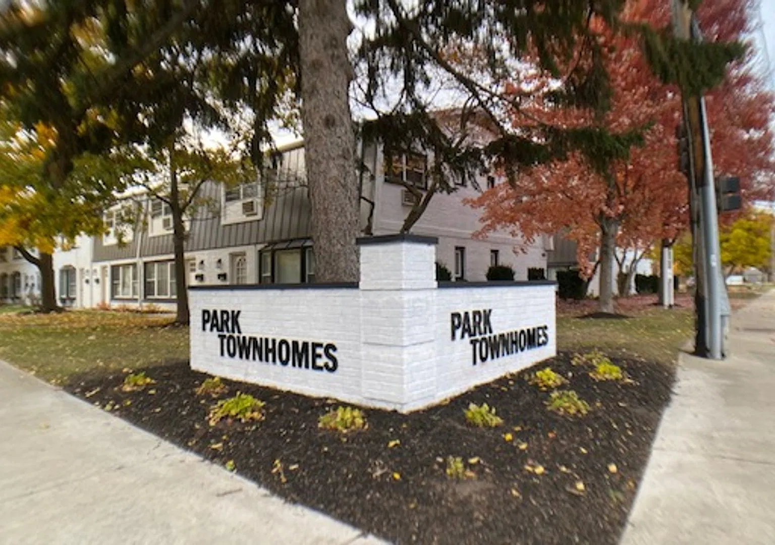 Park Townhomes of Highland Park — Photo 2