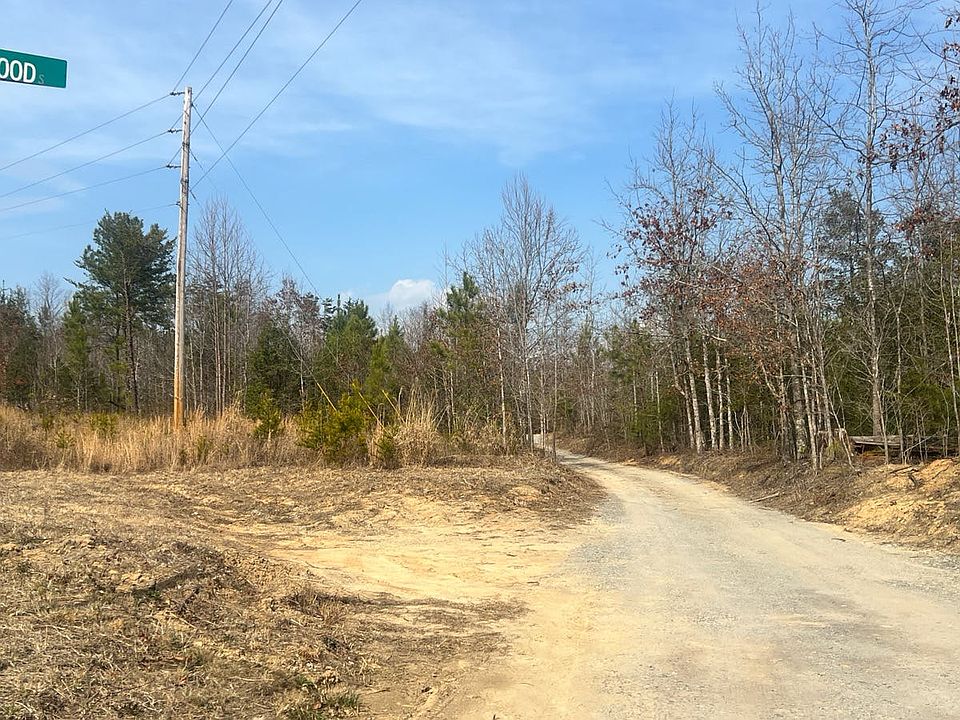 1st image of 1192 Crescent Woods Rd