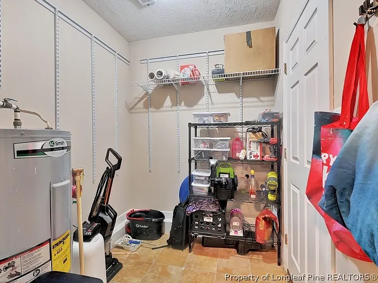 5487 Bush Ct — Photo 15