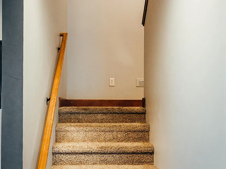 4662 Shadowglen Dr #B — Photo 17