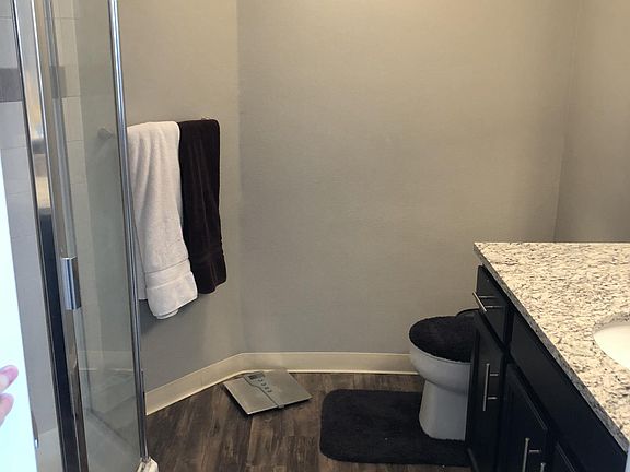 Bathroom in bedroom 1