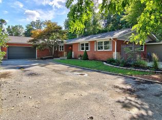 4909 Aaron Dr, Valparaiso, IN 46383