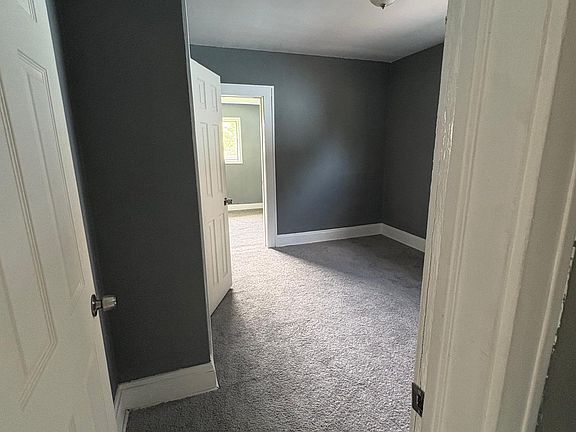 4th image of 12316 Gay Ave #1