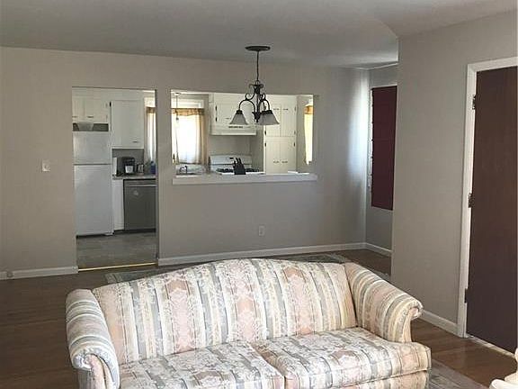 5th image of 80 Benwood Ave