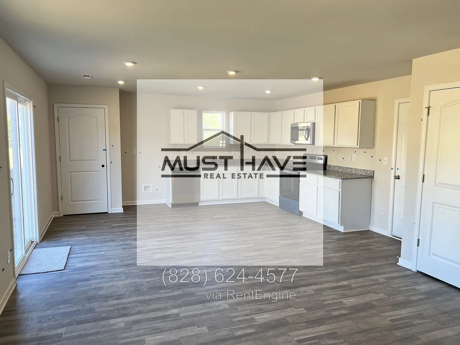 3 bed, 2.5 bath, 1566 sqft, $1,950 — Photo 2