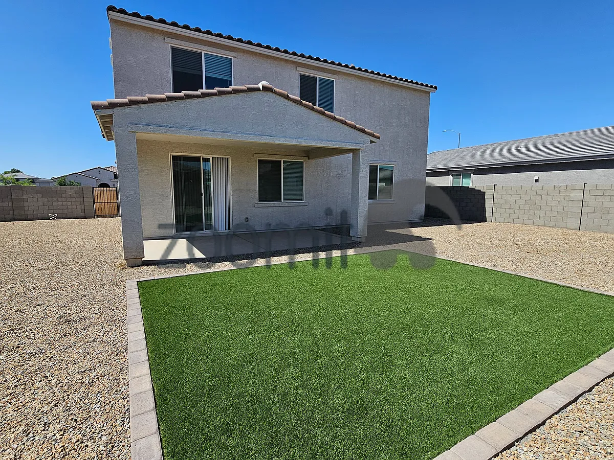 Building Photo - 2027 E Wetleaf Pl