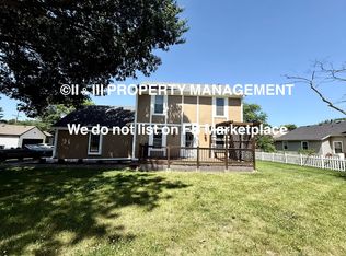 138 E Nelson Cir, Olathe, KS 66061