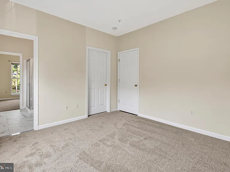 11314 Westbrook Mill Ln #302 — Photo 40