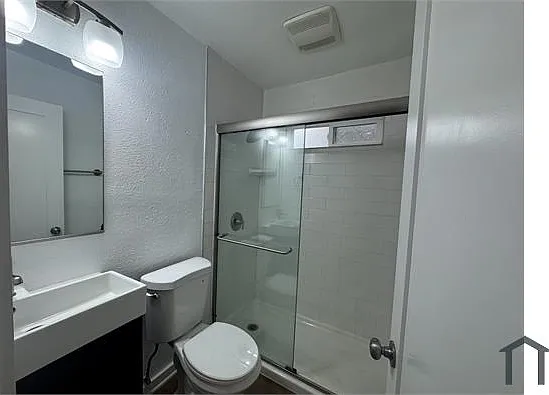 2623 Barranca St — Photo 9