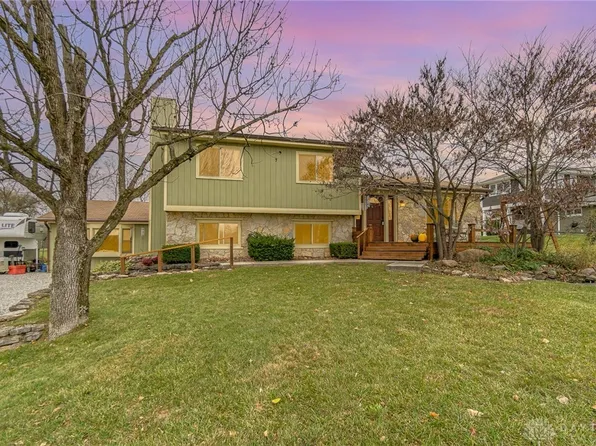 8609 S Brown School Rd, Vandalia, OH 45377