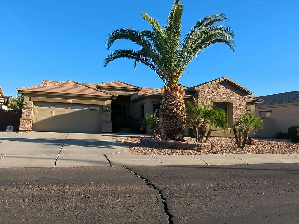 1st image of 1290 E Clark Dr