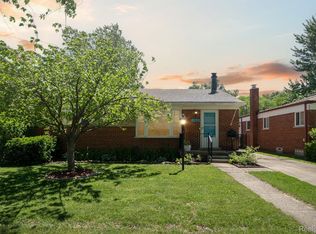 1616 Fontaine Ave, Madison Heights, MI