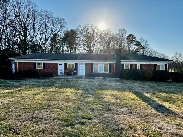 4961 Taylorsville Hwy, Stony Point, NC 28678