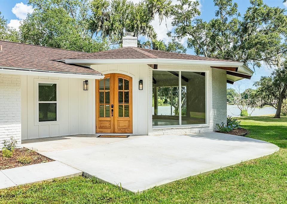 812 Lake Rd, Lake Jackson, TX 77566 MLS 13490644 Zillow