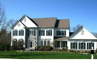 153 Magnolia Dr, Phoenixville, PA 19460