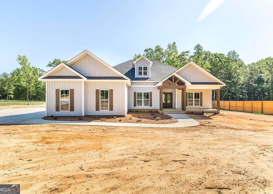 1st image of 903 Robinhood Rd