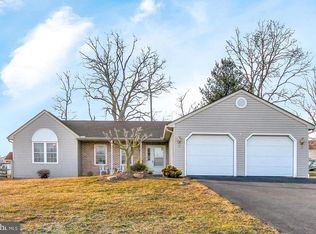 334 W Walnut Tree Dr, Blandon, PA 19510