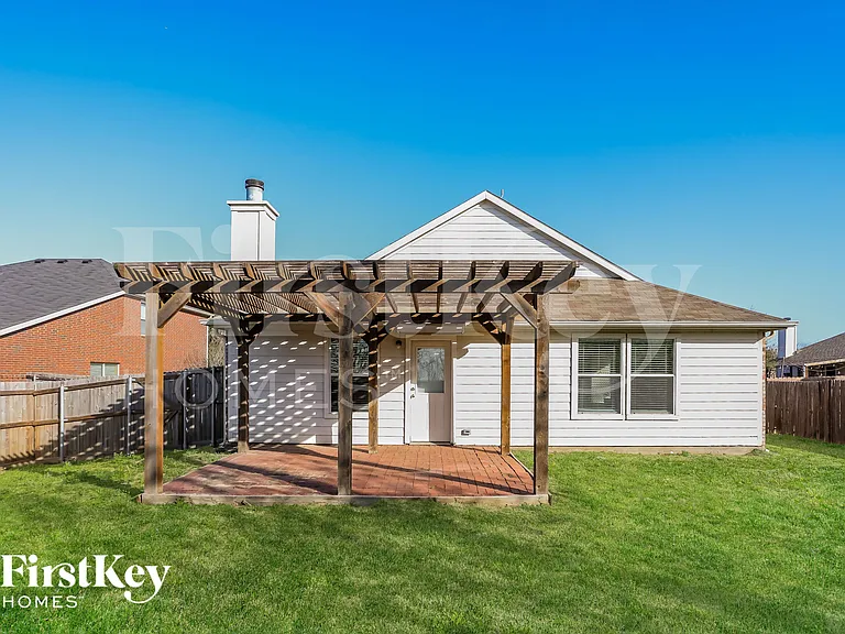 316 Meagan St — Photo 15