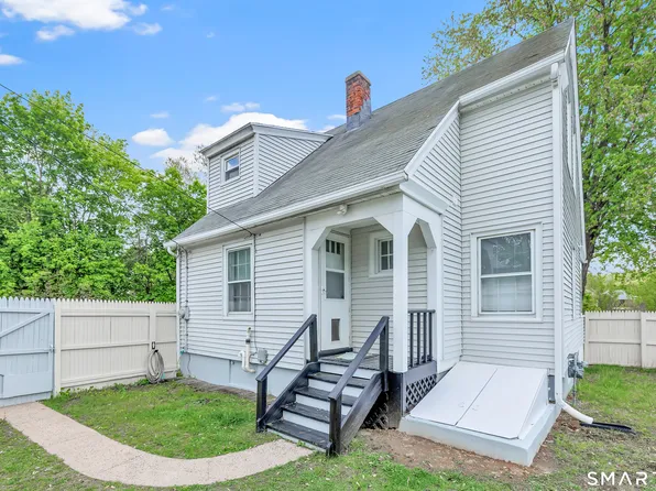 106 Brookdale Lane, Waterbury, CT 06705